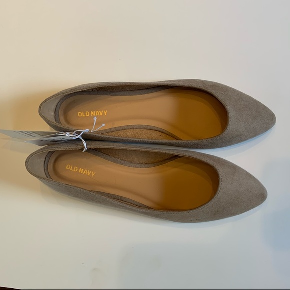 BNWT Old Navy faux suede flats tan size 10 - Picture 1 of 5